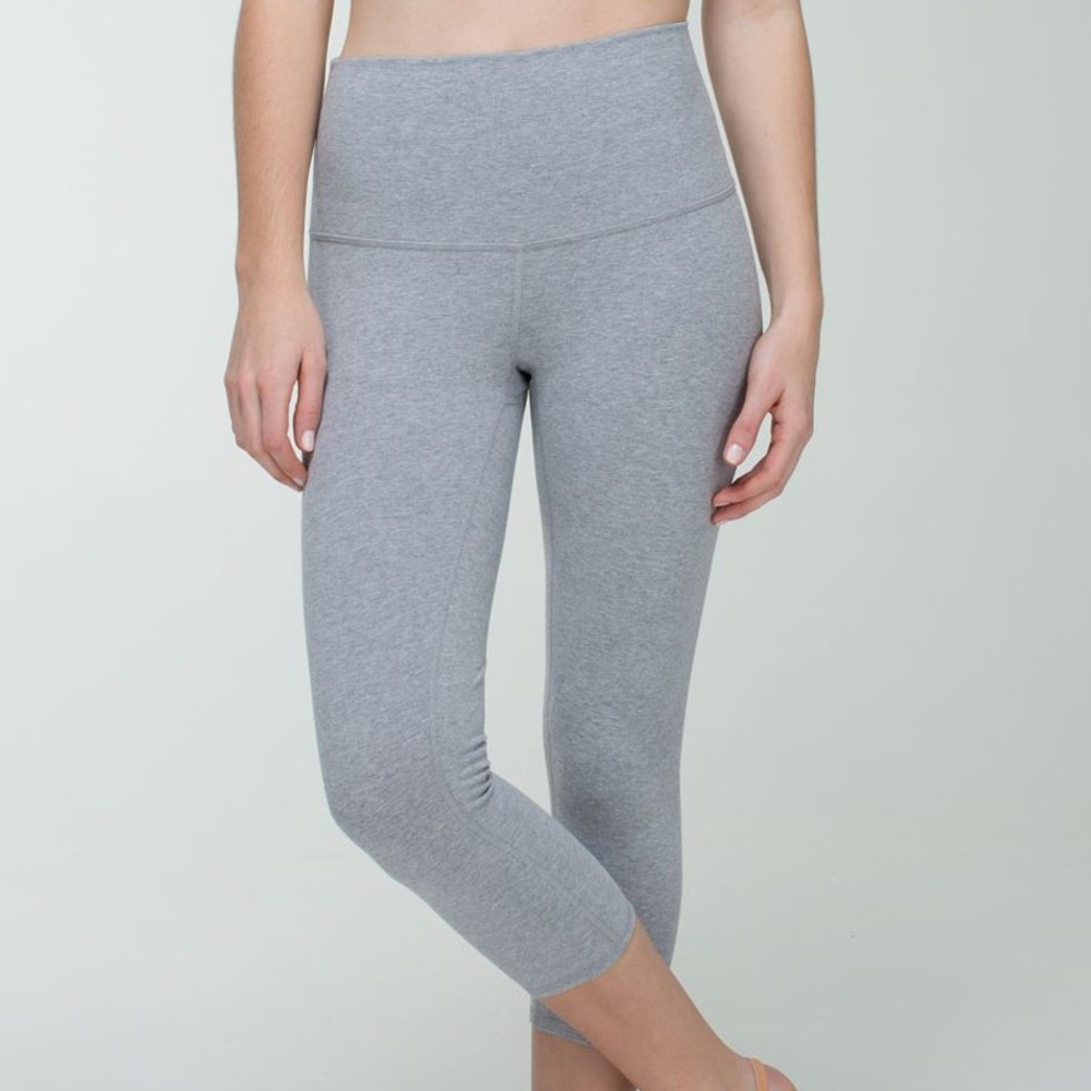 Lululemon Wunder Under Crop High Waisted - Size 2